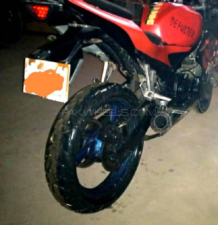 Yamaha  Fzr 250  1998 for Sale Image-1