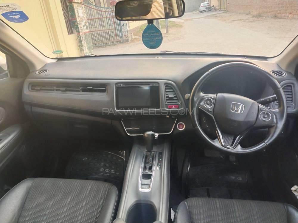 Honda HR-V 2017 for Sale in Multan Honda HR-V 2017 for Sale in Multan Image-15