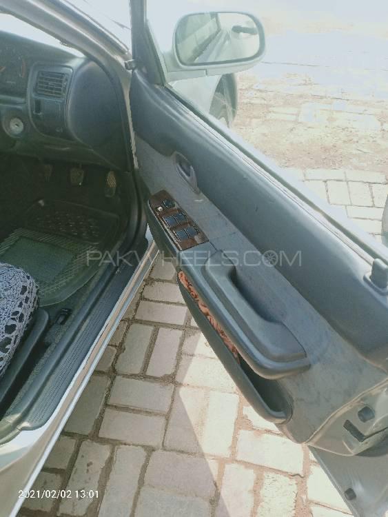 ٹویوٹا کرولا 2002 for Sale in شیخوپورہ ٹویوٹا کرولا 2002 for Sale in شیخوپورہ Image-16
