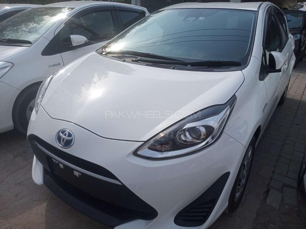 Toyota Aqua 2017 for Sale in Gujranwala Toyota Aqua 2017 for Sale in Gujranwala Image-3