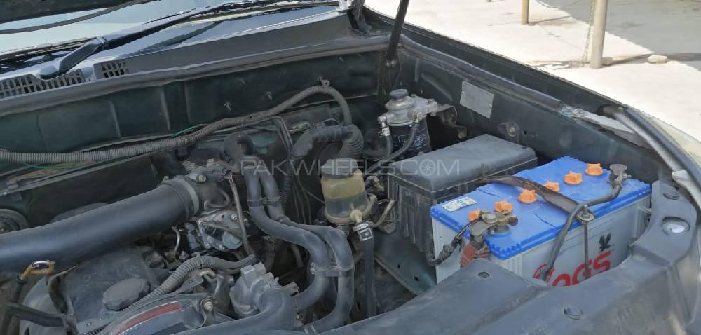 Toyota Prado 2003 for Sale in Peshawar Toyota Prado 2003 for Sale in Peshawar Image-8