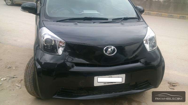 Toyota iQ 2012 for Sale in Islamabad Image-1