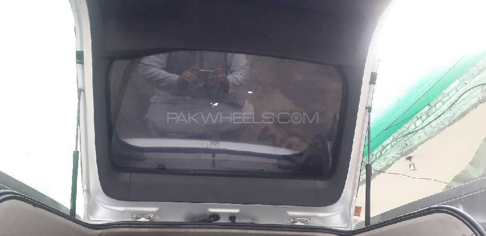 Toyota Prius 2010 for Sale in Peshawar Toyota Prius 2010 for Sale in Peshawar Image-9