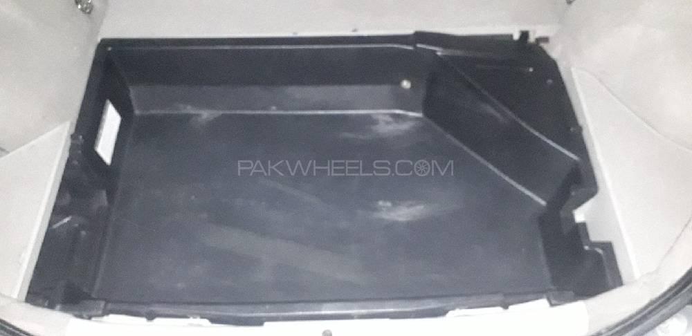 Toyota Prius 2010 for Sale in Peshawar Toyota Prius 2010 for Sale in Peshawar Image-16