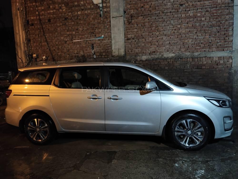 KIA Carnival 2018 for Sale in Lahore KIA Carnival 2018 for Sale in Lahore Image-16
