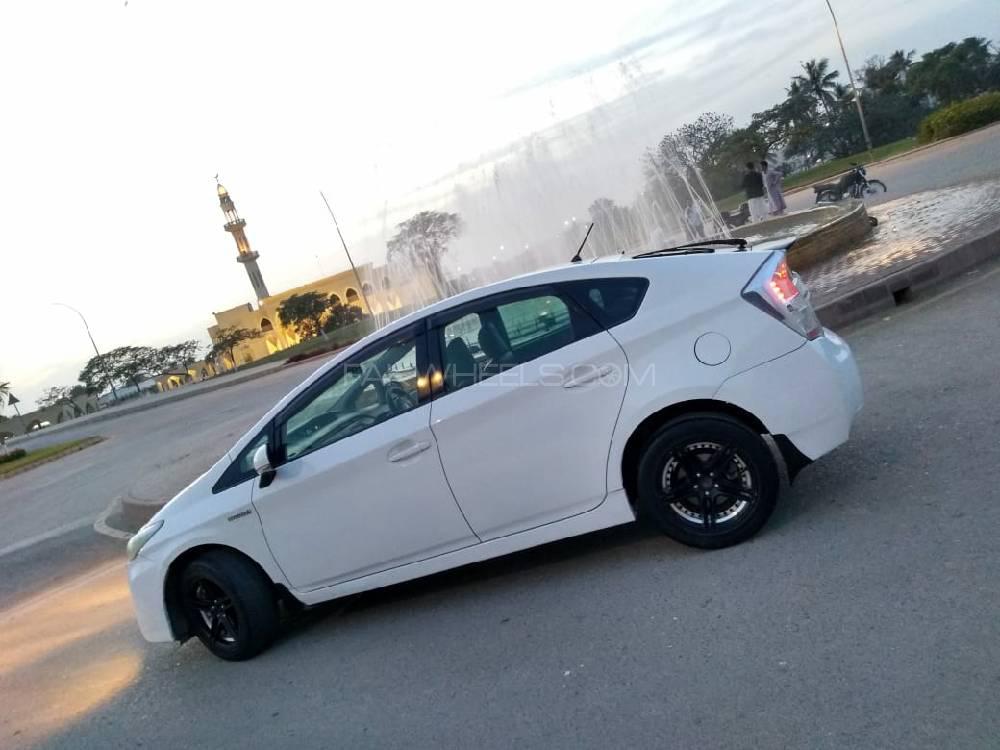 ٹویوٹا پریوس 2010 for Sale in کراچی ٹویوٹا پریوس 2010 for Sale in کراچی Image-14