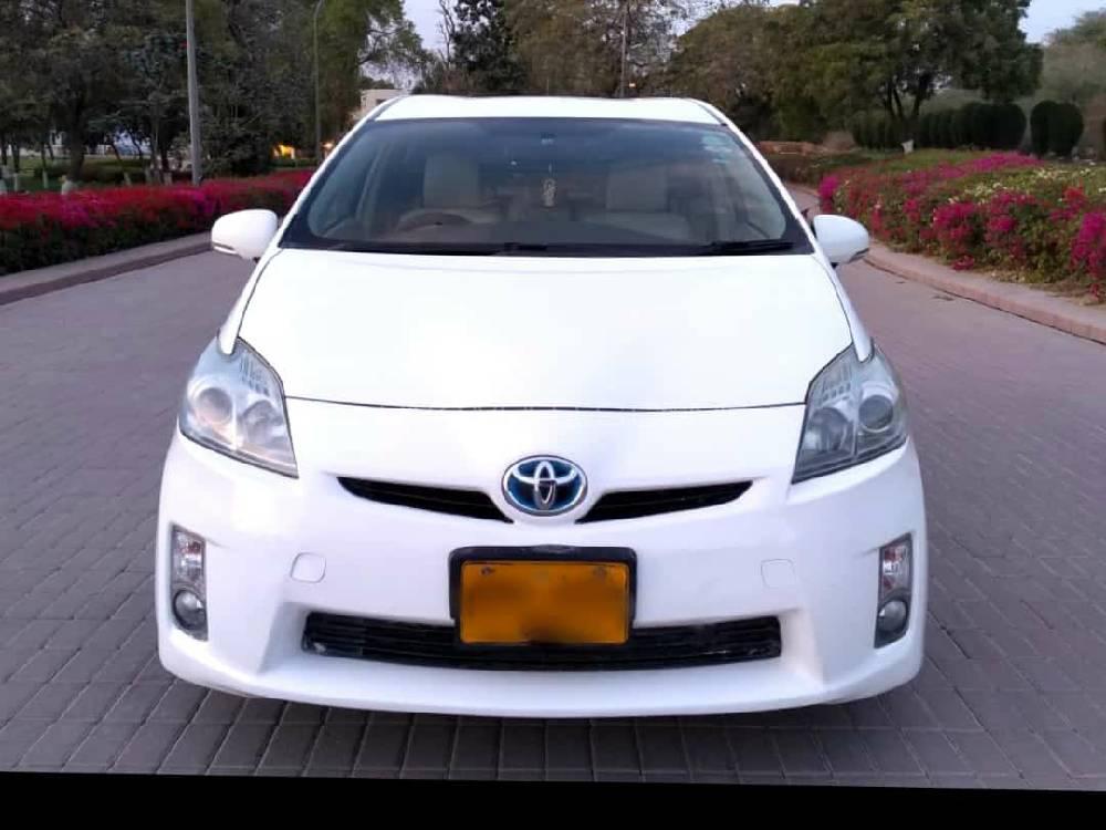 ٹویوٹا پریوس 2010 for Sale in کراچی ٹویوٹا پریوس 2010 for Sale in کراچی Image-3