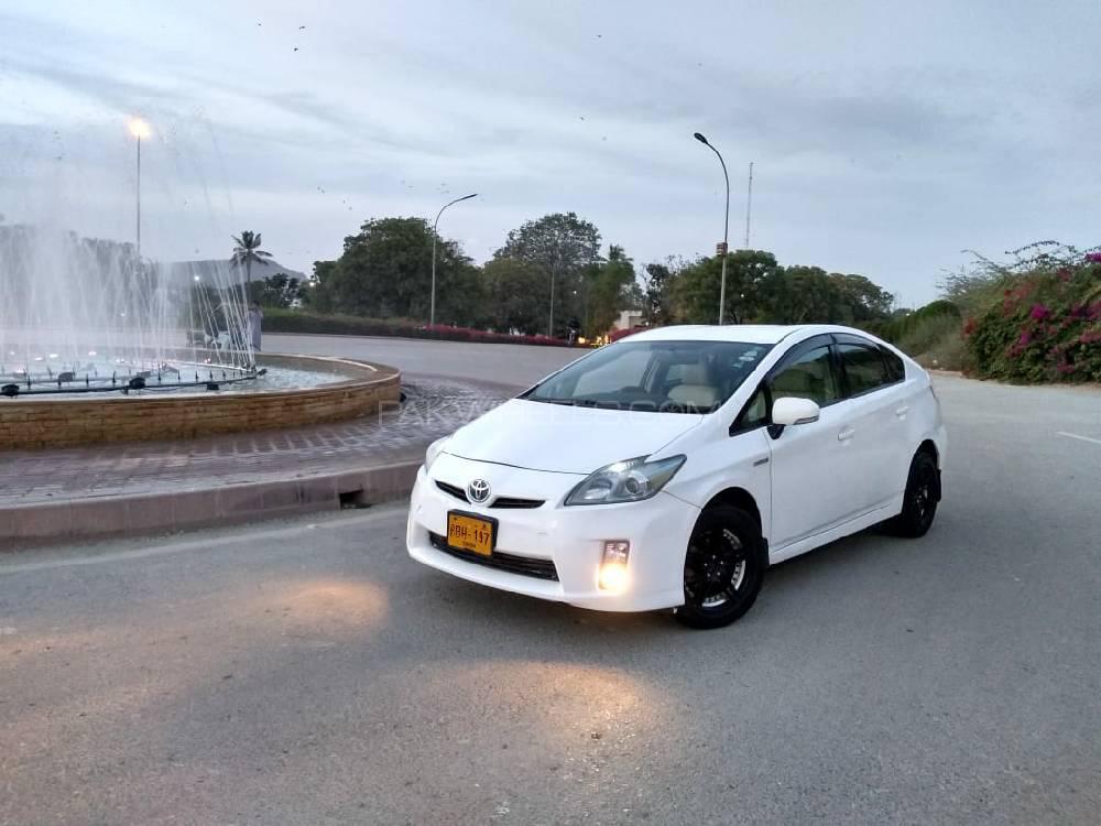 ٹویوٹا پریوس 2010 for Sale in کراچی ٹویوٹا پریوس 2010 for Sale in کراچی Image-12