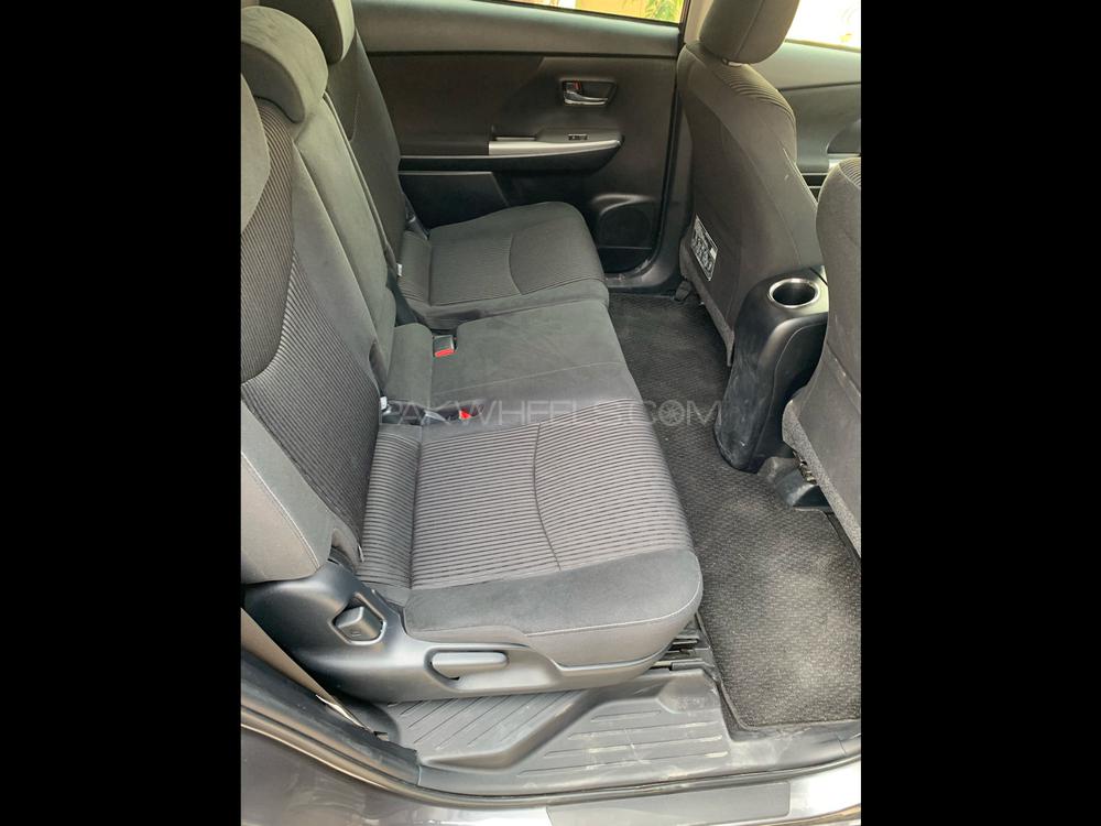 Toyota Prius Alpha 2018 for Sale in Islamabad Toyota Prius Alpha 2018 for Sale in Islamabad Image-7