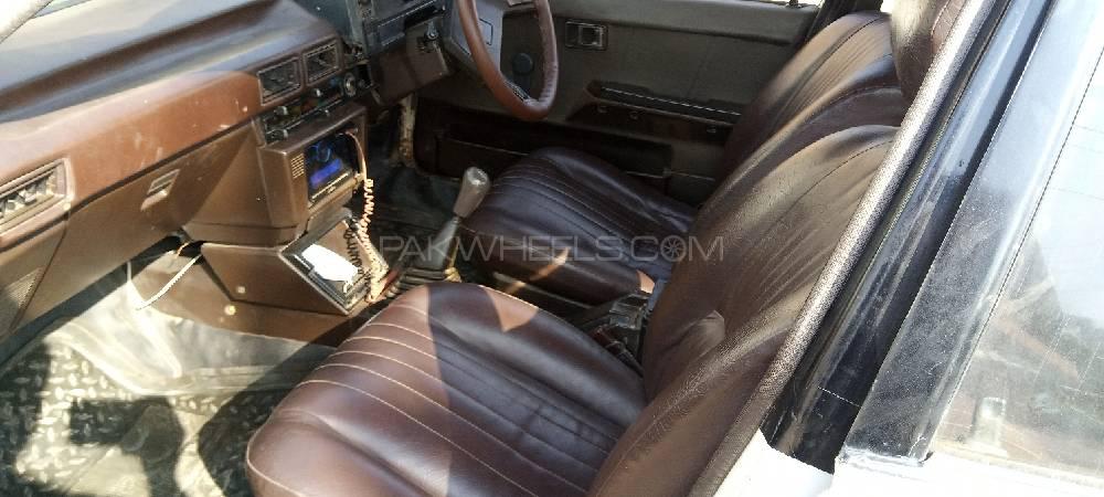 Toyota Corolla 1986 for Sale in Multan Toyota Corolla 1986 for Sale in Multan Image-9