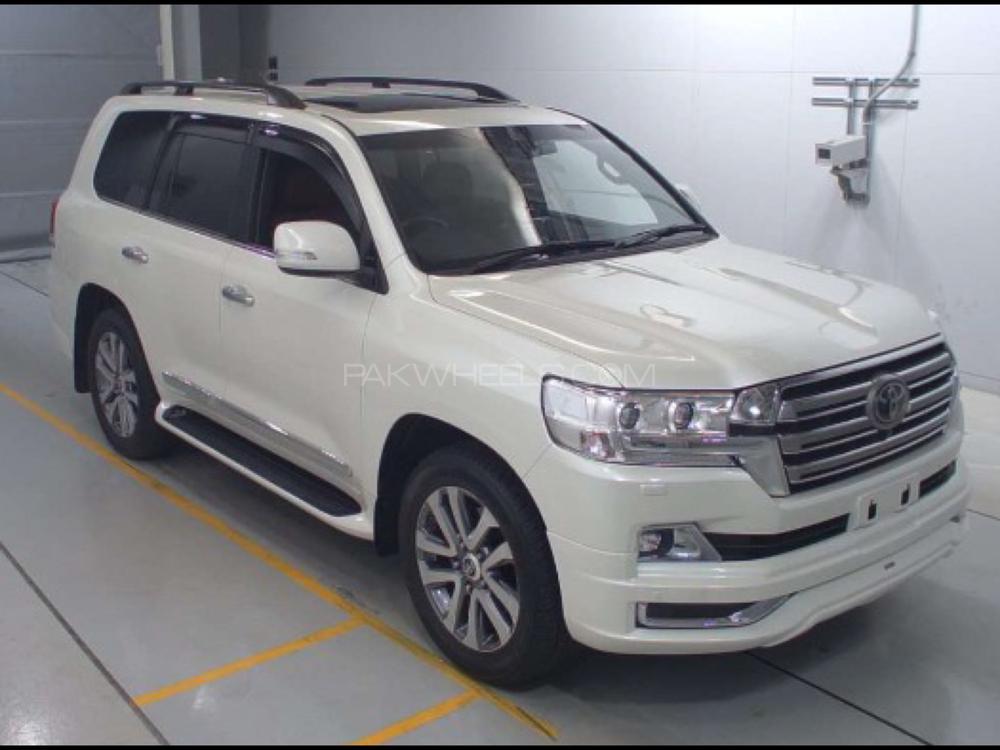 Toyota Land Cruiser 2017 for Sale in Faisalabad Image-1