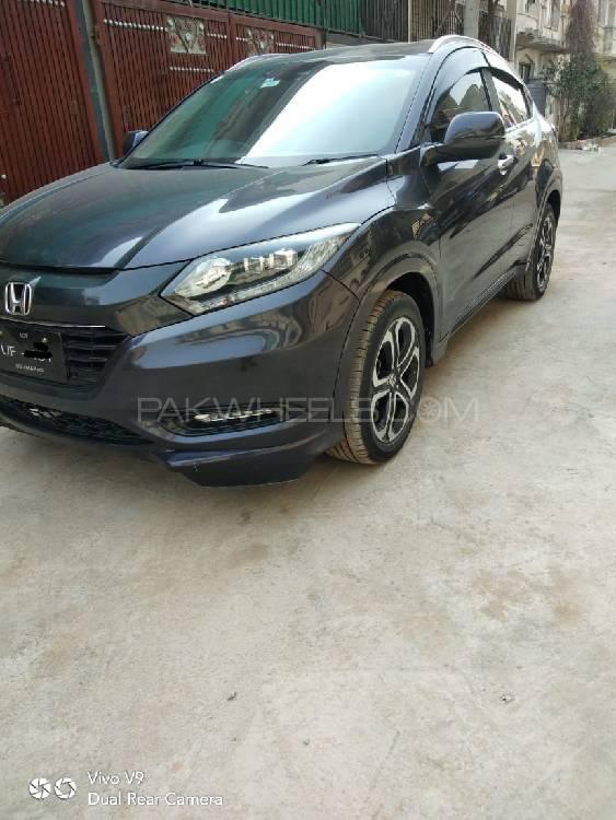 Honda Vezel 2014 for Sale in Rawalpindi Honda Vezel 2014 for Sale in Rawalpindi Image-2