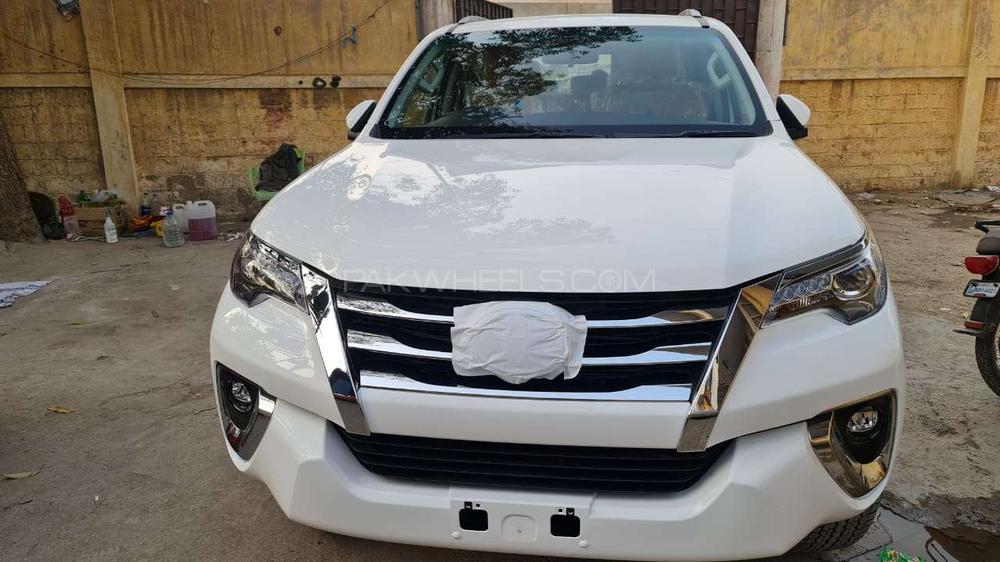 Toyota Fortuner 2020 for Sale in Karachi Image-1