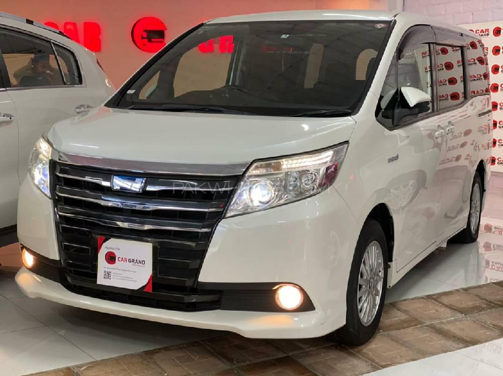 ٹویوٹا نوح 2015 for Sale in پشاور ٹویوٹا نوح 2015 for Sale in پشاور Image-5