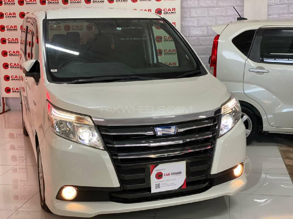 ٹویوٹا نوح 2015 for Sale in پشاور ٹویوٹا نوح 2015 for Sale in پشاور Image-7