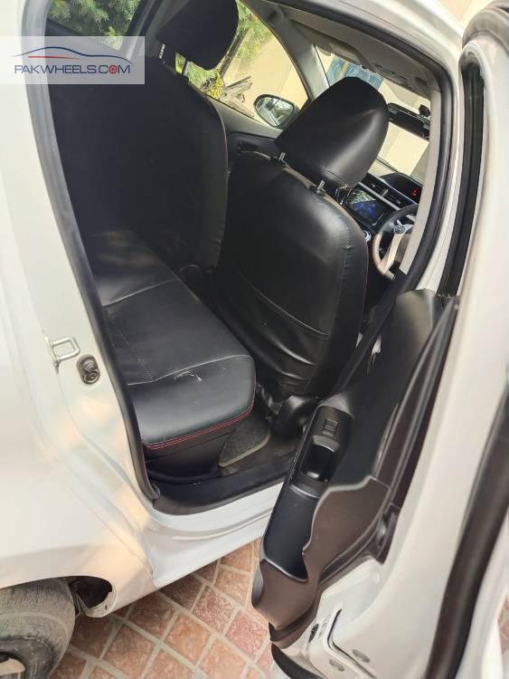 ٹویوٹا اکوا 2015 for Sale in لاہور ٹویوٹا اکوا 2015 for Sale in لاہور Image-17