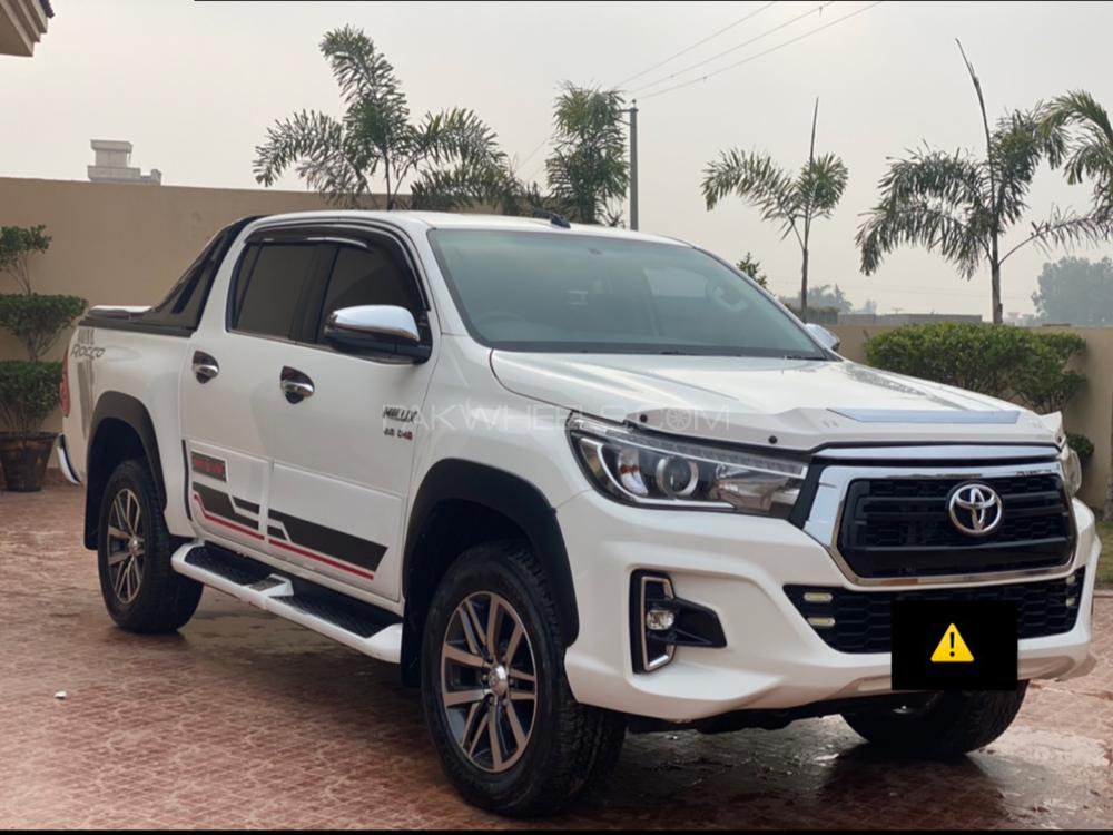 Toyota Hilux 2019 for Sale in Sialkot Image-1