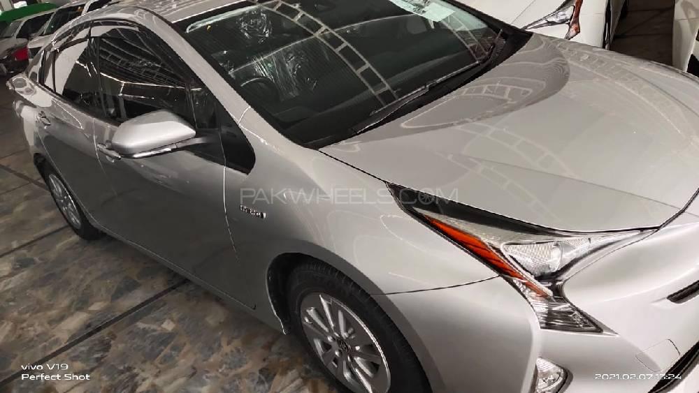 Toyota Prius 2017 for Sale in Peshawar Toyota Prius 2017 for Sale in Peshawar Image-7