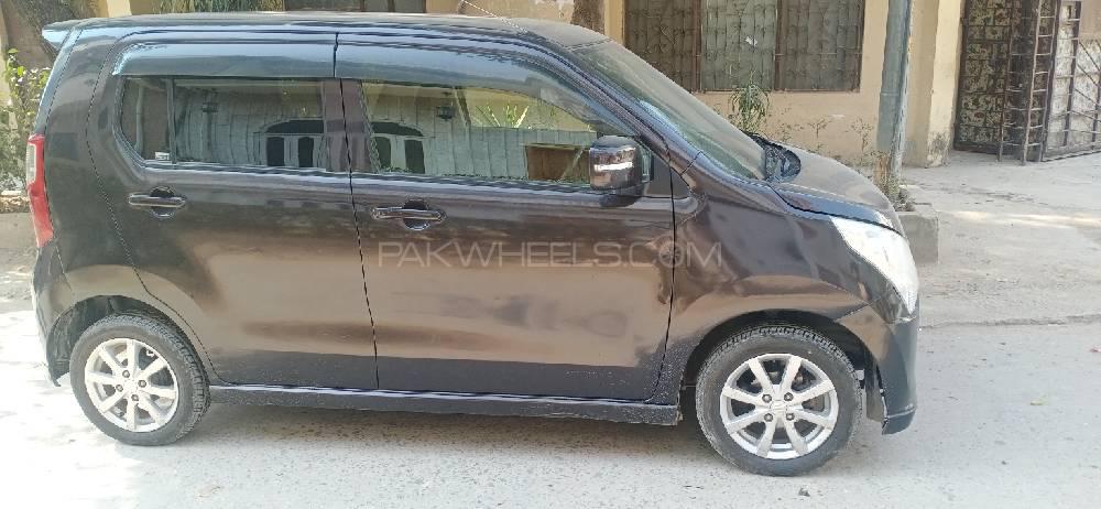Suzuki Wagon R 2014 for Sale in Rawalpindi Suzuki Wagon R 2014 for Sale in Rawalpindi Image-4