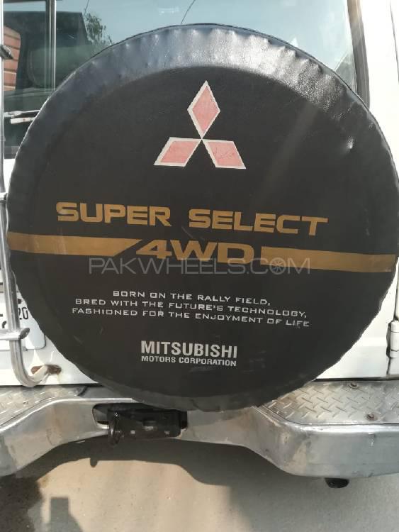 Mitsubishi Pajero Mini 1985 for Sale in Lahore Mitsubishi Pajero Mini 1985 for Sale in Lahore Image-8