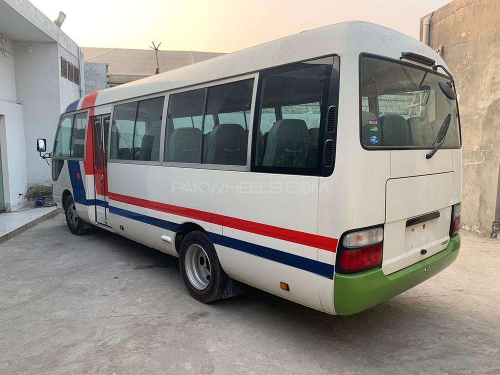 Toyota Coaster 2015 for Sale in Lahore Toyota Coaster 2015 for Sale in Lahore Image-3