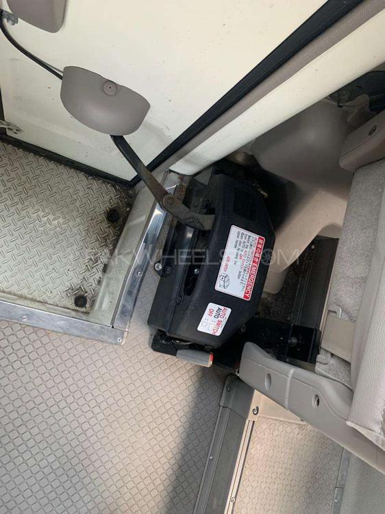 Toyota Coaster 2015 for Sale in Lahore Toyota Coaster 2015 for Sale in Lahore Image-13