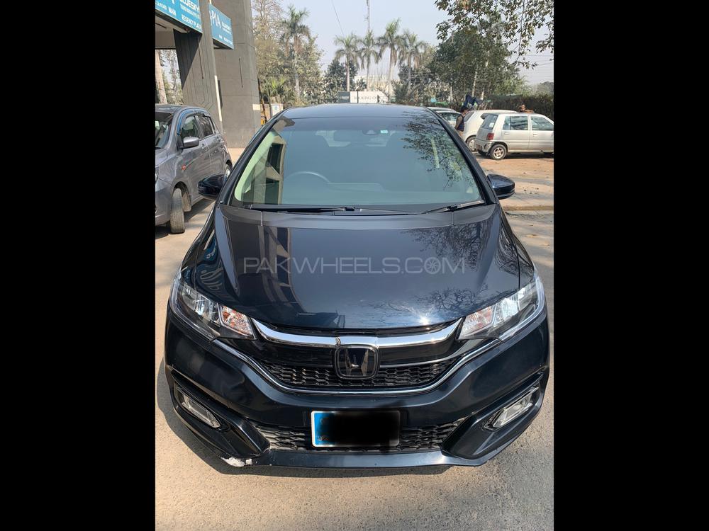 Honda Fit 2018 for Sale in Lahore Image-1
