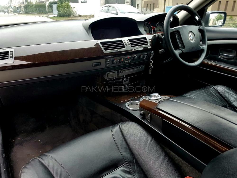 BMW 7 Series 2004 for Sale in Lahore BMW 7 Series 2004 for Sale in Lahore Image-11
