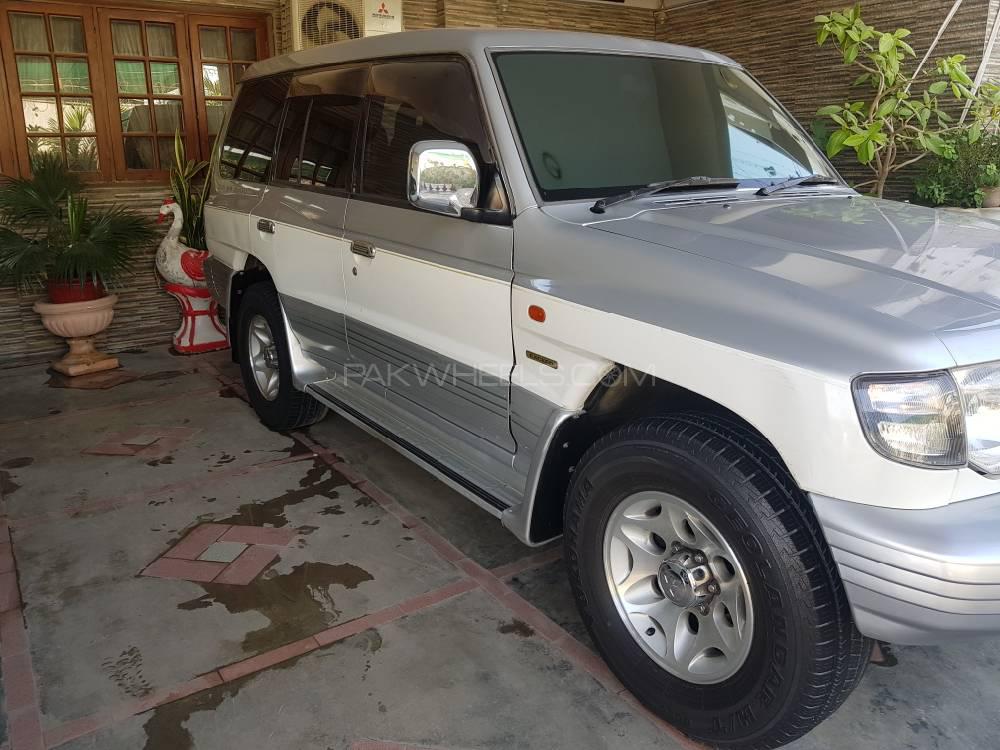 Mitsubishi Pajero 1999 for Sale in Karachi Mitsubishi Pajero 1999 for Sale in Karachi Image-2