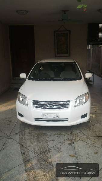 Toyota Corolla Axio 2007 for Sale in Lahore Image-1