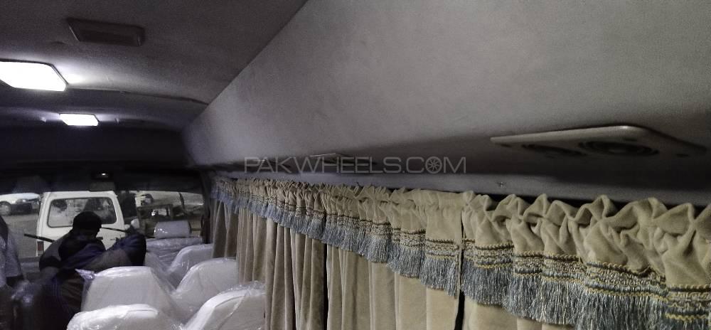 ٹویوٹا کوسٹر 1993 for Sale in گجرانوالہ ٹویوٹا کوسٹر 1993 for Sale in گجرانوالہ Image-5
