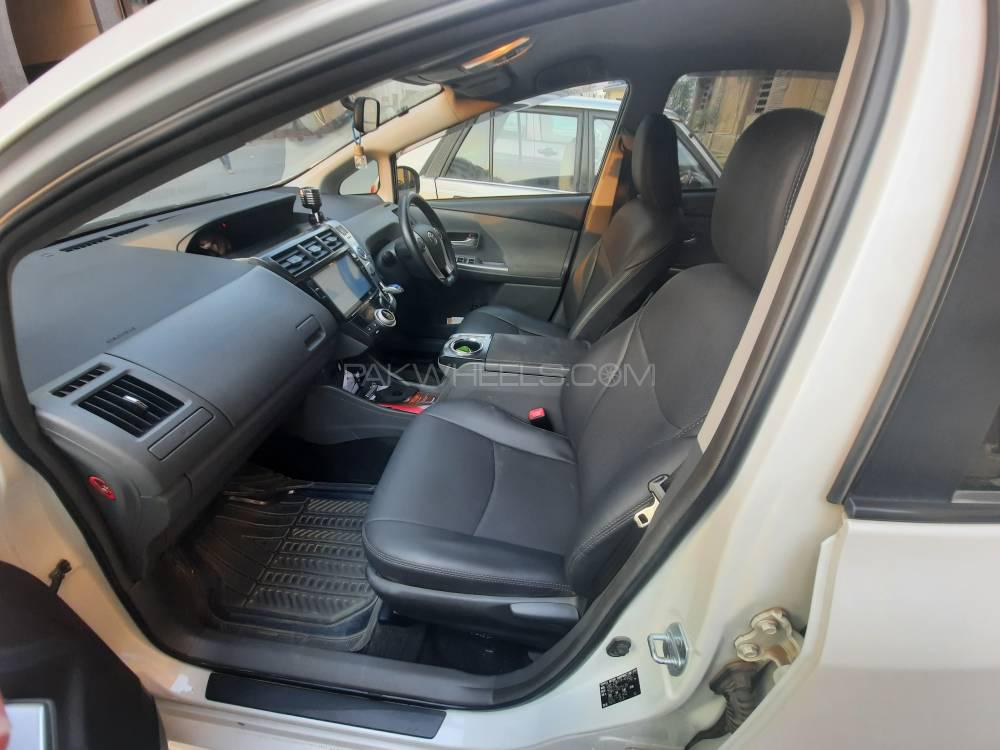 ٹویوٹا پریوس الفا 2014 for Sale in لاہور Image-1