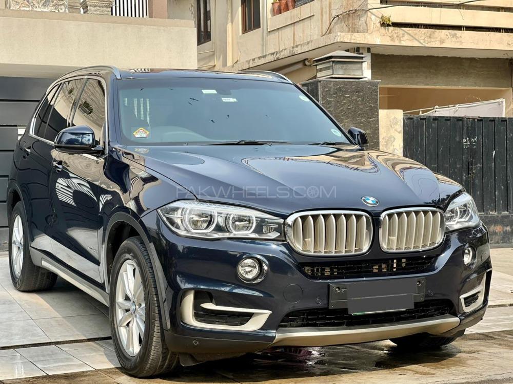 بی ایم ڈبلیو X5 2016 for Sale in لاہور بی ایم ڈبلیو X5 2016 for Sale in لاہور Image-3