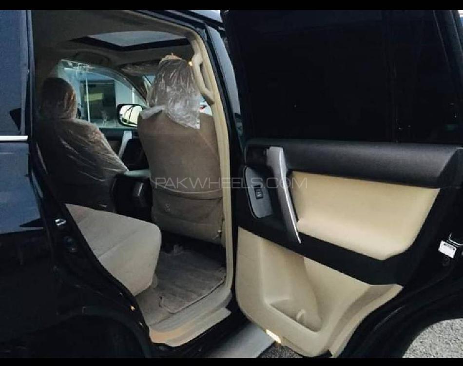 Toyota Prado 2010 for Sale in Gujrat Toyota Prado 2010 for Sale in Gujrat Image-9