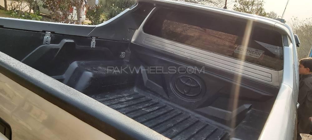 Toyota Hilux 2014 for Sale in Peshawar Toyota Hilux 2014 for Sale in Peshawar Image-8