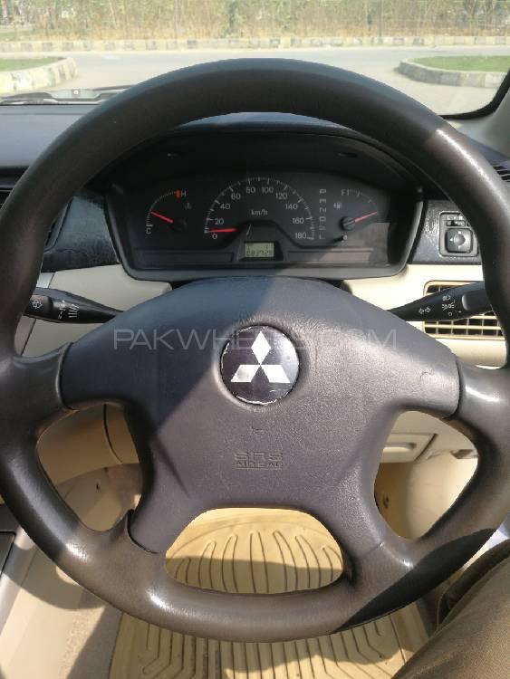 مٹسوبیشی لینسر 2005 for Sale in لاہور مٹسوبیشی لینسر 2005 for Sale in لاہور Image-10