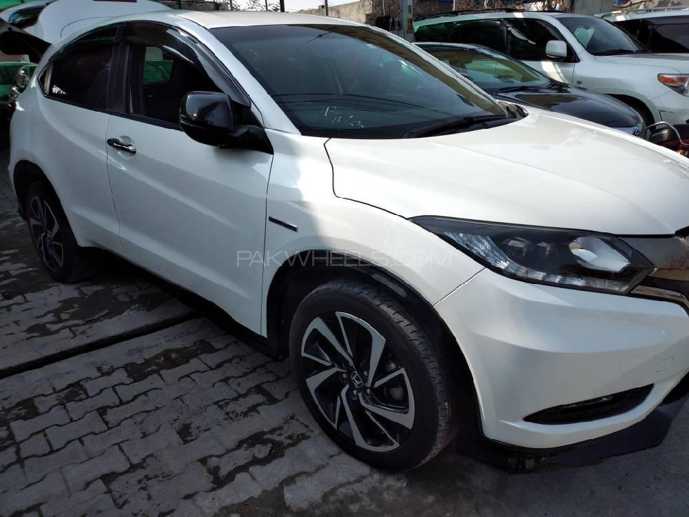 Honda Vezel 2016 for Sale in Lahore Honda Vezel 2016 for Sale in Lahore Image-5