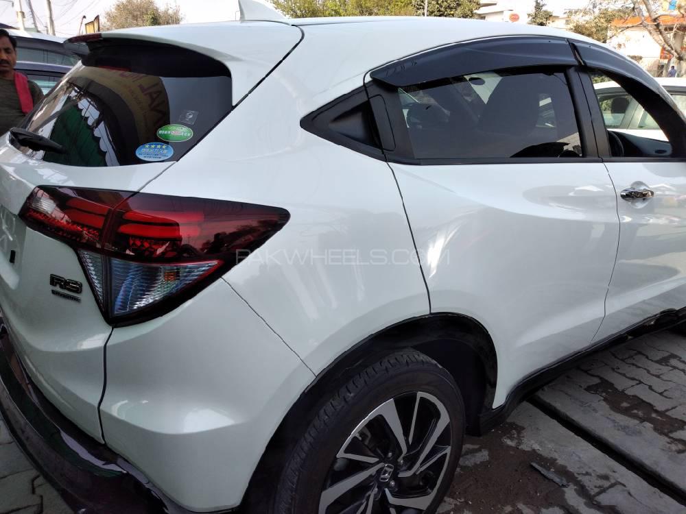 Honda Vezel 2016 for Sale in Lahore Honda Vezel 2016 for Sale in Lahore Image-11