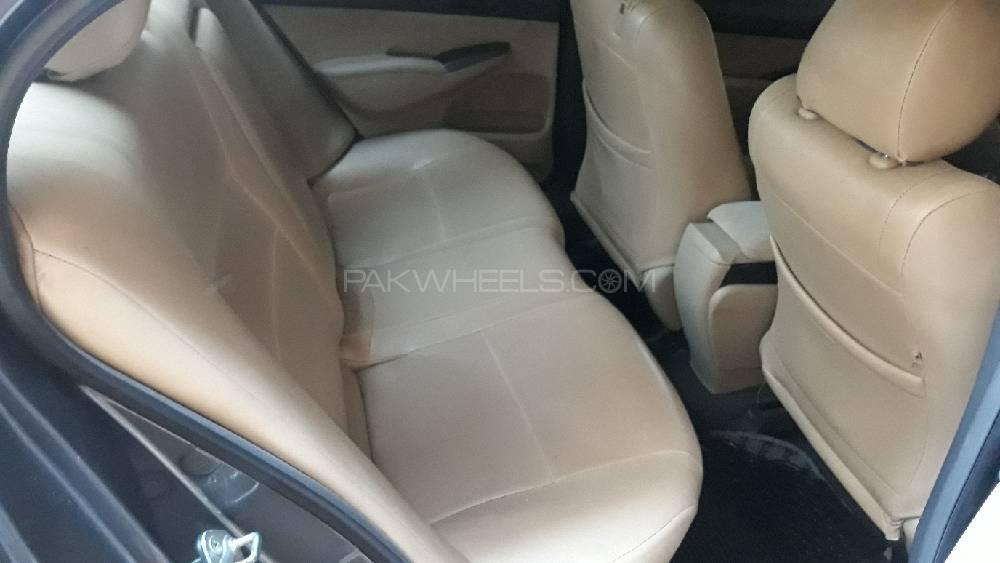 Honda Civic 2009 for Sale in Multan Honda Civic 2009 for Sale in Multan Image-11
