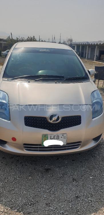 Toyota Vitz 2005 for Sale in Nowshera Image-1