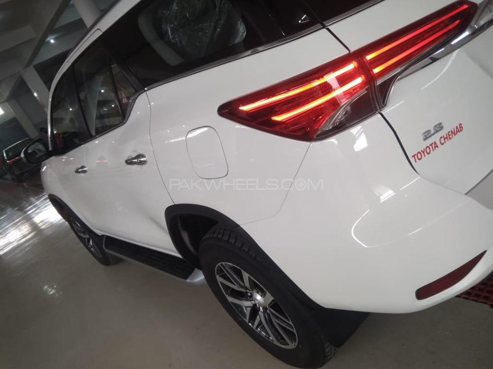 ٹویوٹا فورچیونر 2021 for Sale in فیصل آباد ٹویوٹا فورچیونر 2021 for Sale in فیصل آباد Image-2