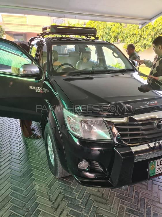 Toyota Hilux 2014 for Sale in Lahore Image-1