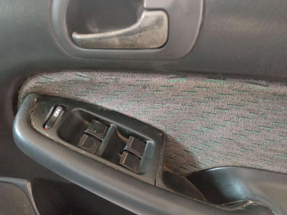 Honda Civic 2000 for Sale in Lahore Honda Civic 2000 for Sale in Lahore Image-9