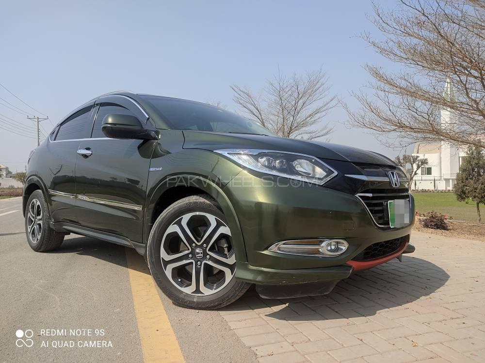Honda Vezel 2014 for Sale in Okara Image-1