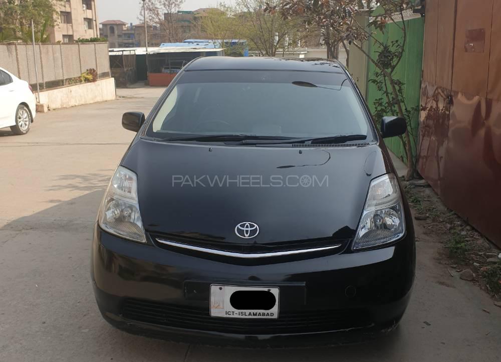 Toyota Prius 2008 for Sale in Islamabad Image-1