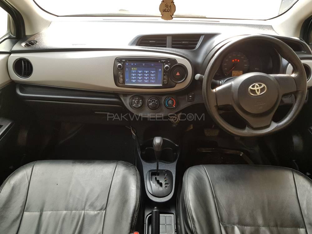 Toyota Vitz 2012 for Sale in Lahore Toyota Vitz 2012 for Sale in Lahore Image-12