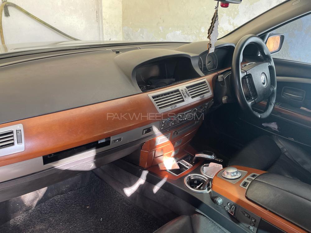 BMW 7 Series 2004 for Sale in Rawalpindi BMW 7 Series 2004 for Sale in Rawalpindi Image-7
