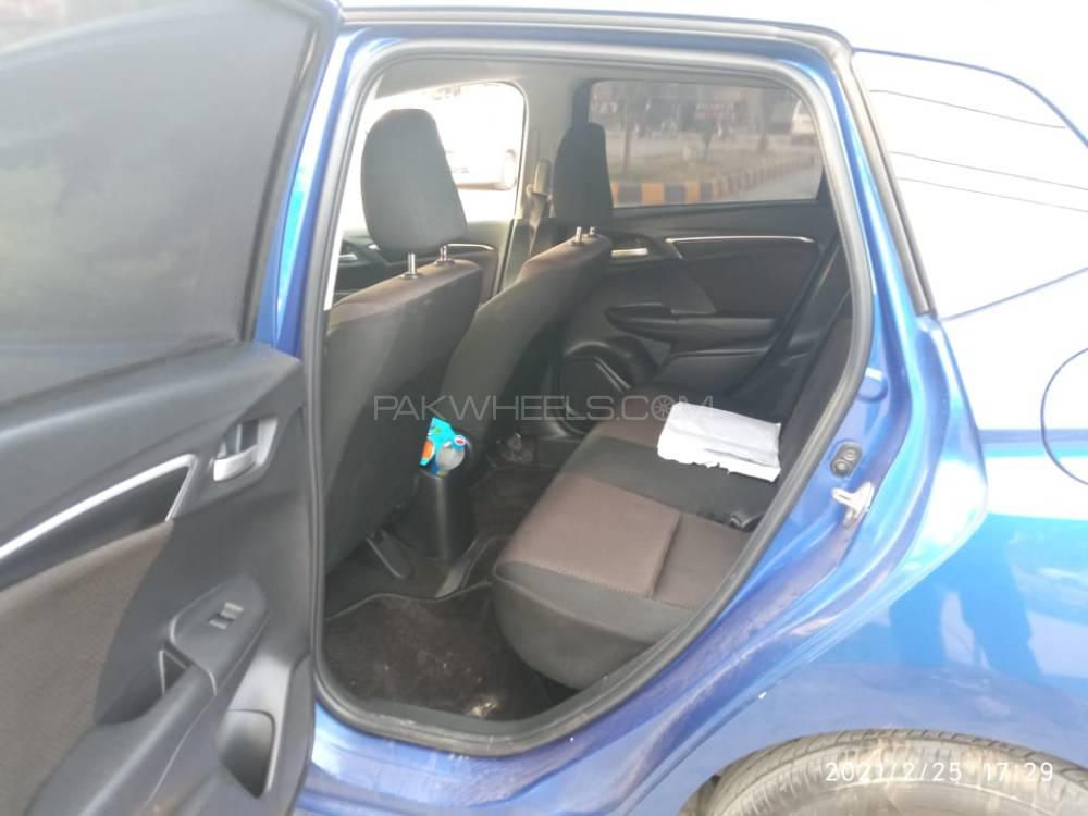 Honda Fit 2015 for Sale in Islamabad Honda Fit 2015 for Sale in Islamabad Image-8