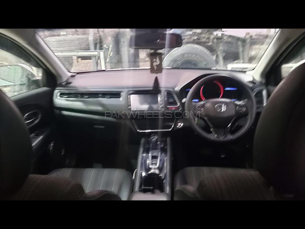 Honda Vezel 2013 for Sale in Rawalpindi Honda Vezel 2013 for Sale in Rawalpindi Image-11