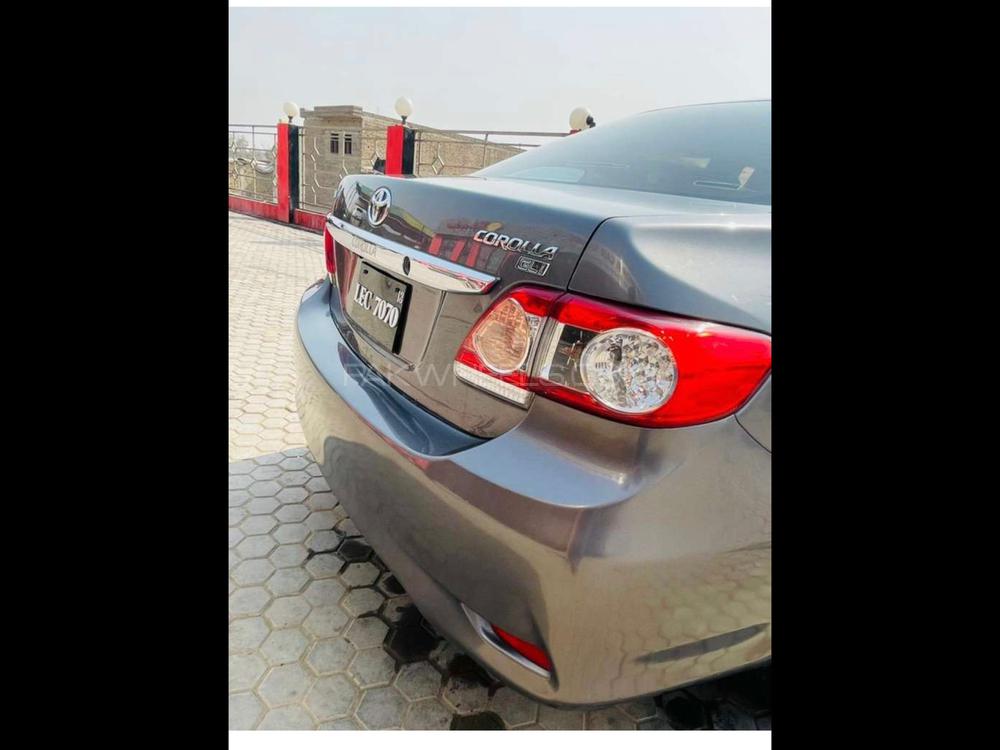 Toyota Corolla 2013 for Sale in Peshawar Toyota Corolla 2013 for Sale in Peshawar Image-3